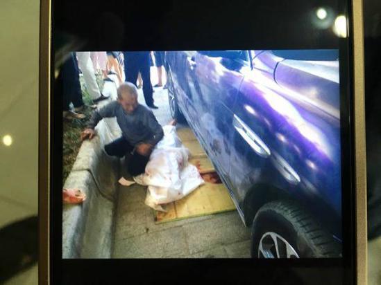 女孩乘凉遭车碾压 曾有市民在此睡觉被轿车撞伤